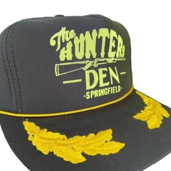 Trucker Snapback Hat Hunters Den Black Gold Leaves Foam Otto Cap VTG Man Cave - Picture 1 of 8